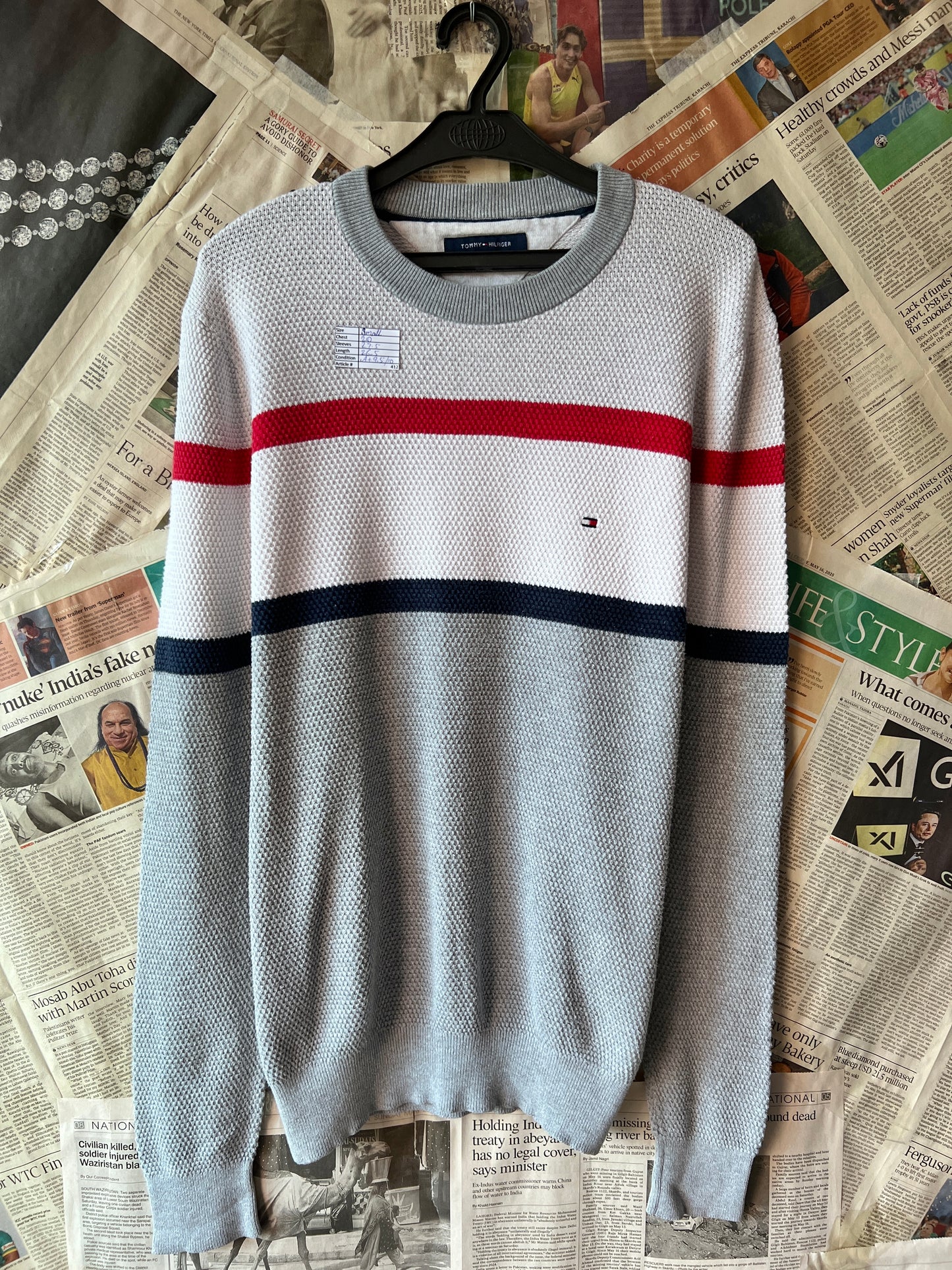 Tommy HillfigerĀ® Small | Chest 20 | Grey | Sweater | Cotton | 412