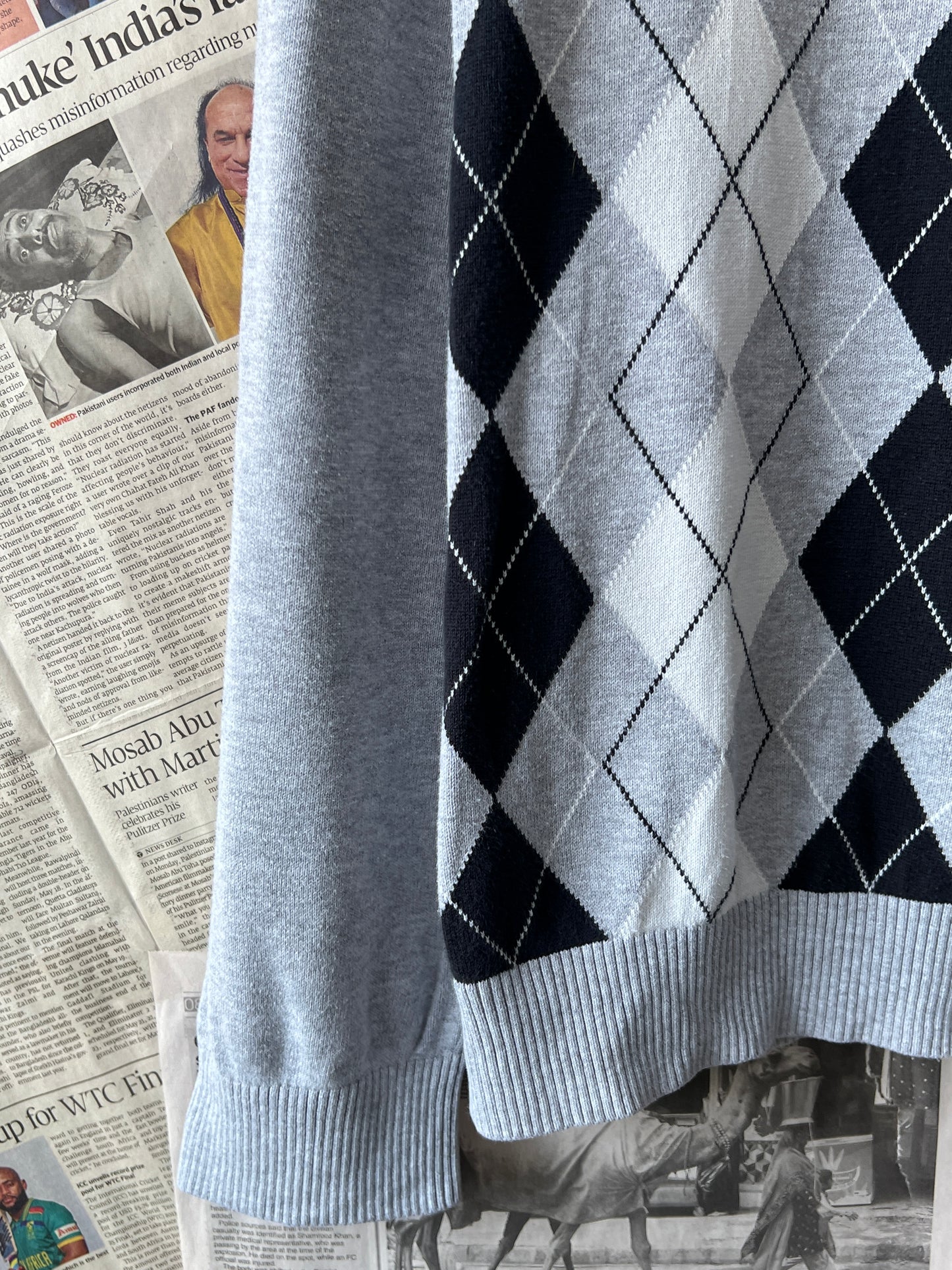 Tommy HilfigerĀ® XL | Chest 26 | Grey | Sweater | Cotton | 576