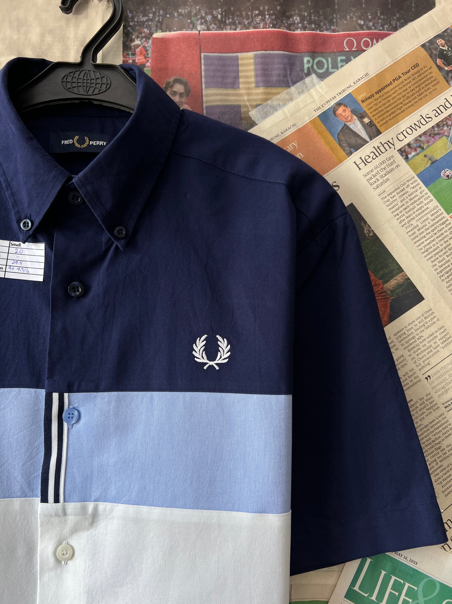 Fred Perry® Blue & White | Chest 20 | Small | Shirt