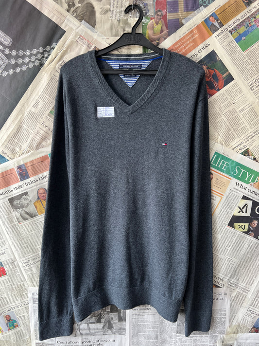Tommy Hilfiger® Large | Chest 23 | Dark Grey | Sweater | Cotton | 397