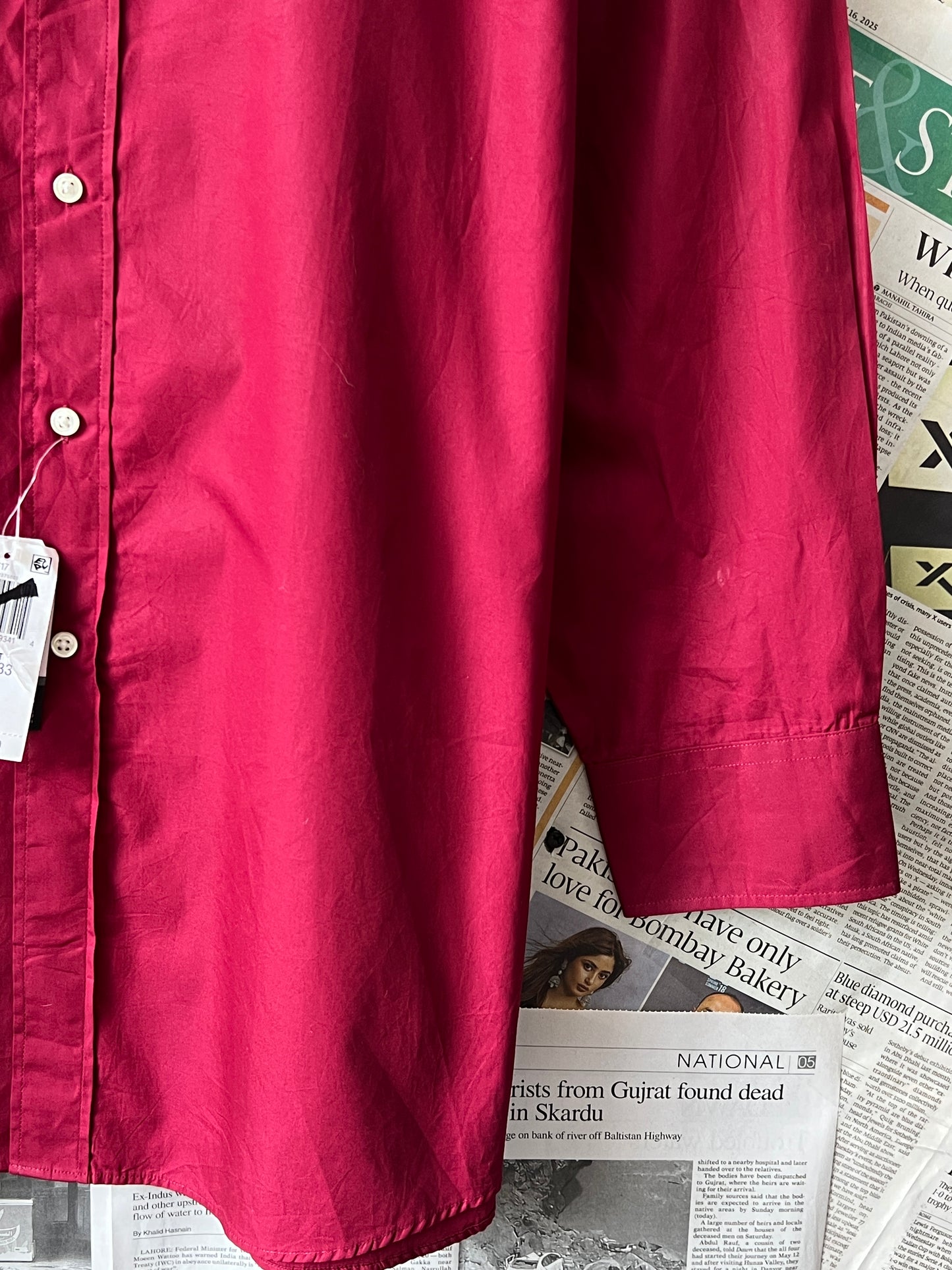 Tommy Hilfiger® Red | Chest 25 | XL | Shirt