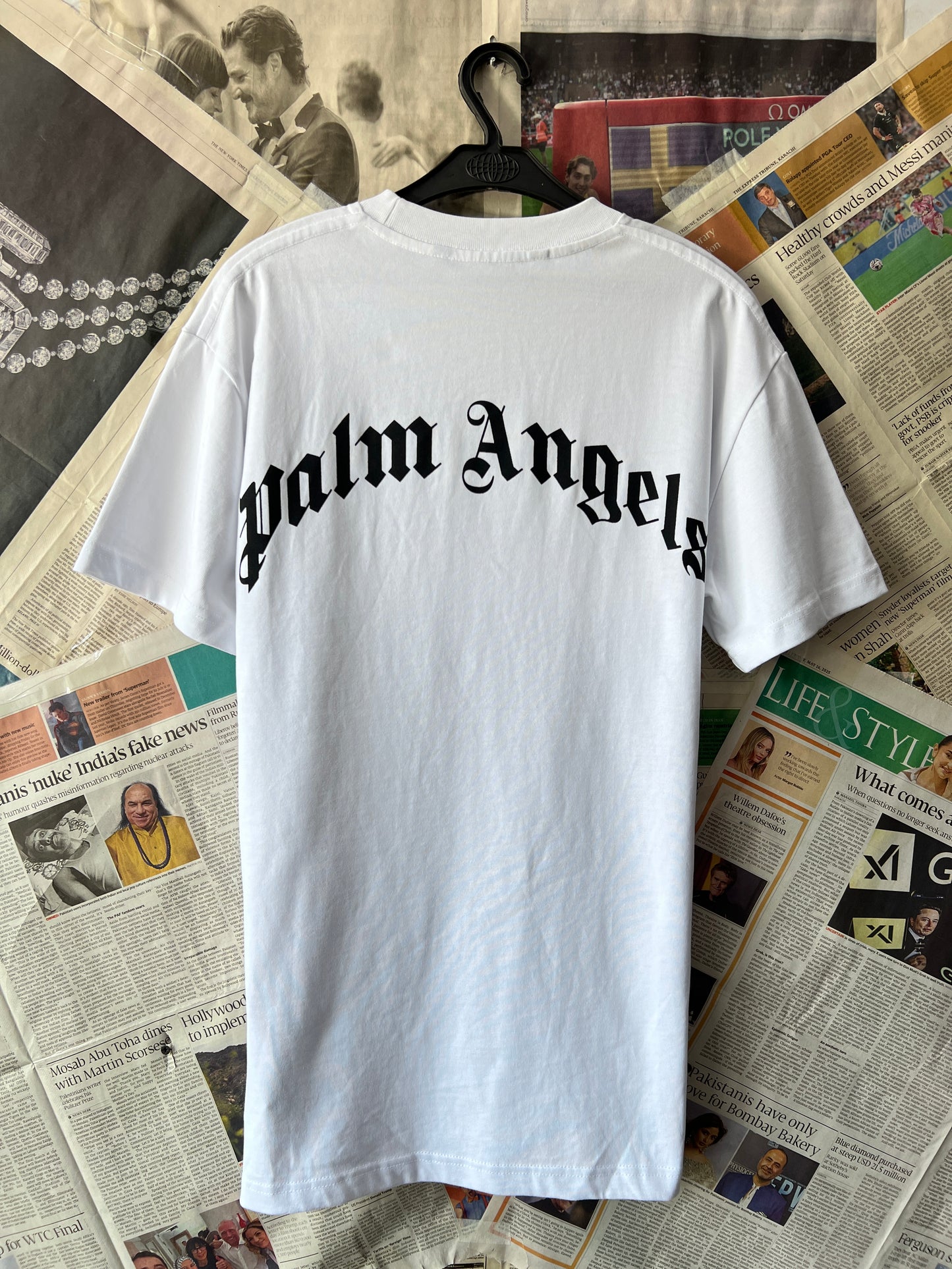 Palm AngelsĀ® White | Chest 20 | Small | T-Shirt