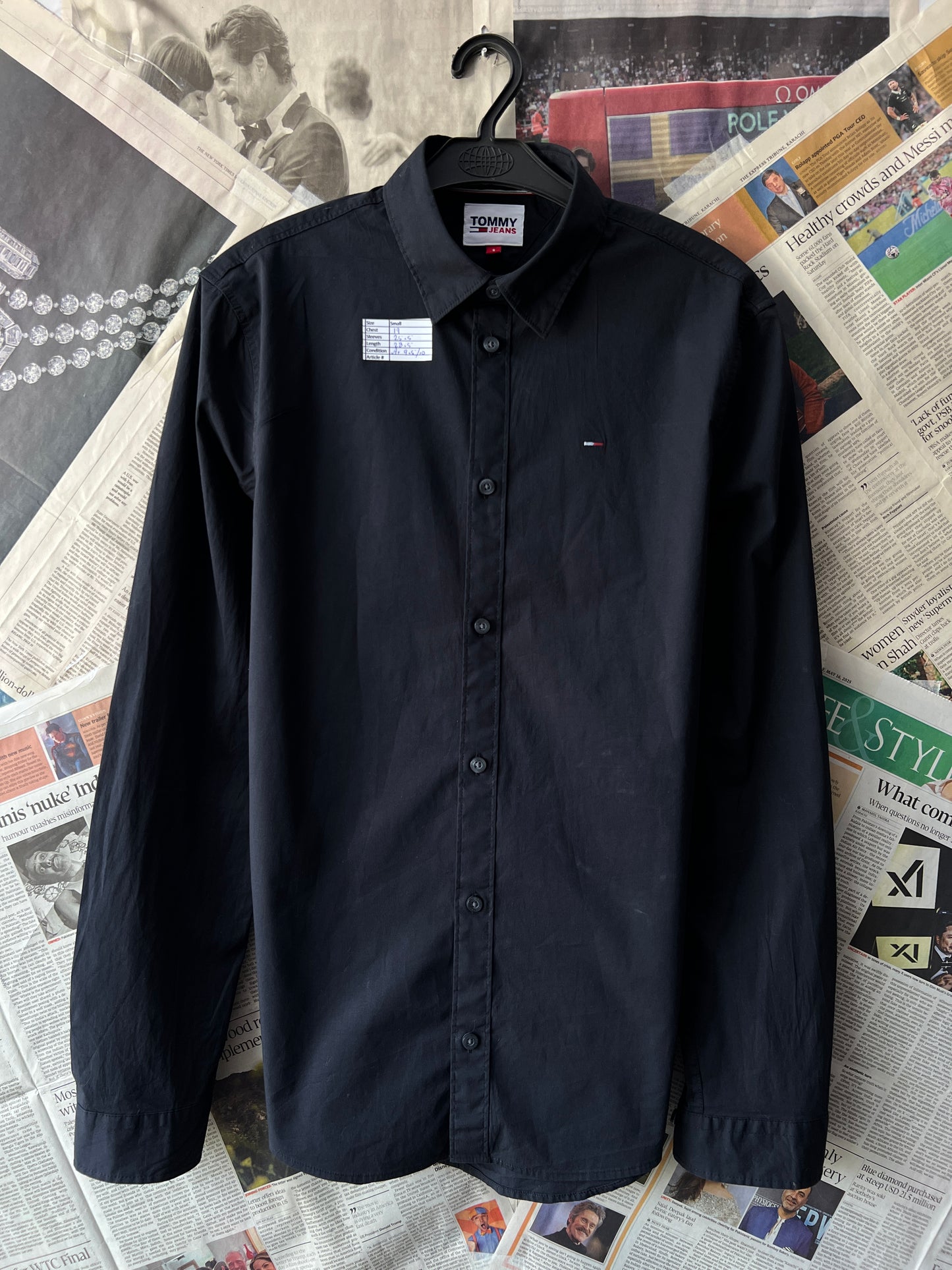 T*mmy HilfigerĀ® Small | Chest 19 | Black | Shirt | Cotton