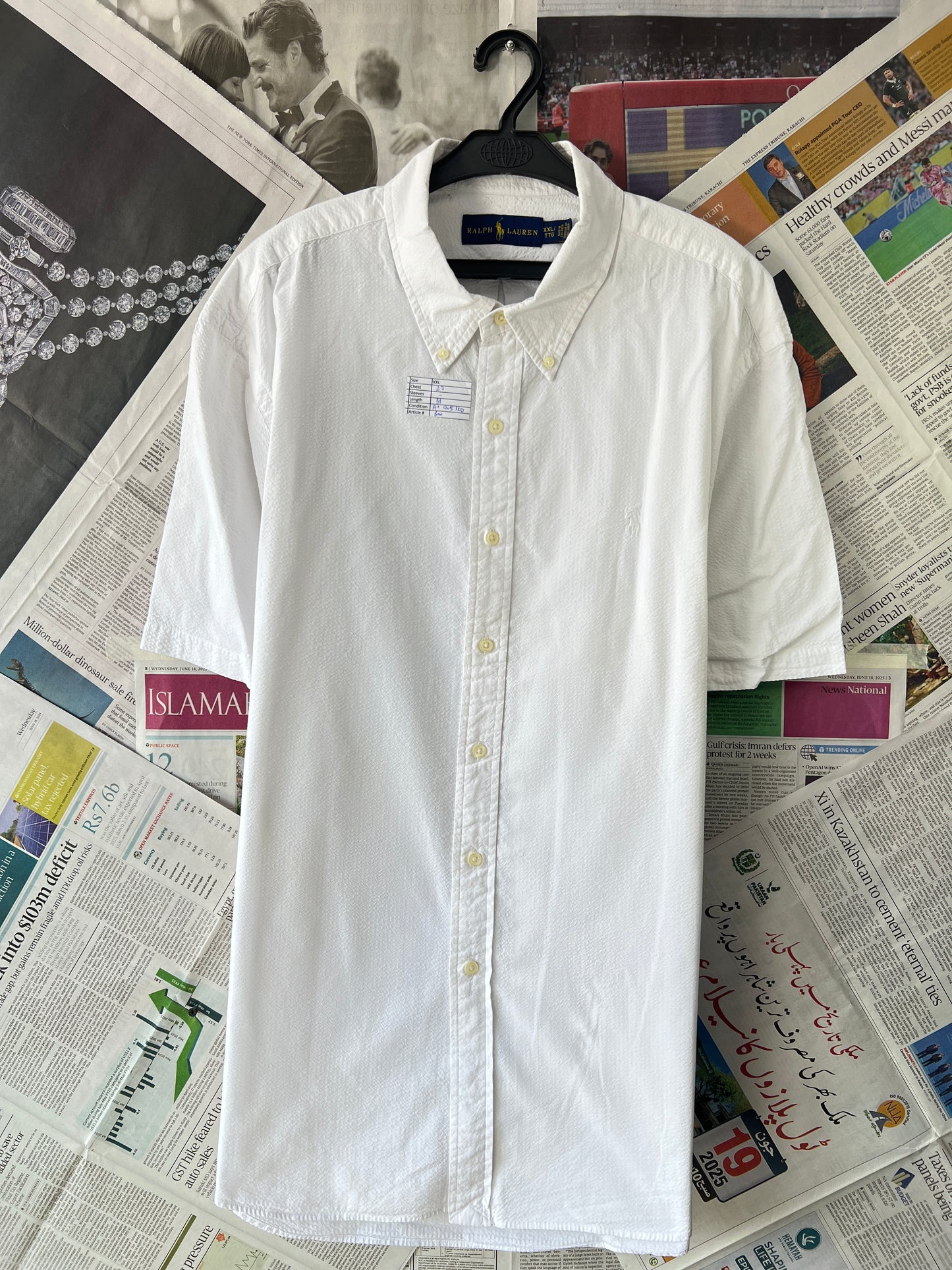 Ralph Lauren® White Seersucker Fabric – (Chest: 27)