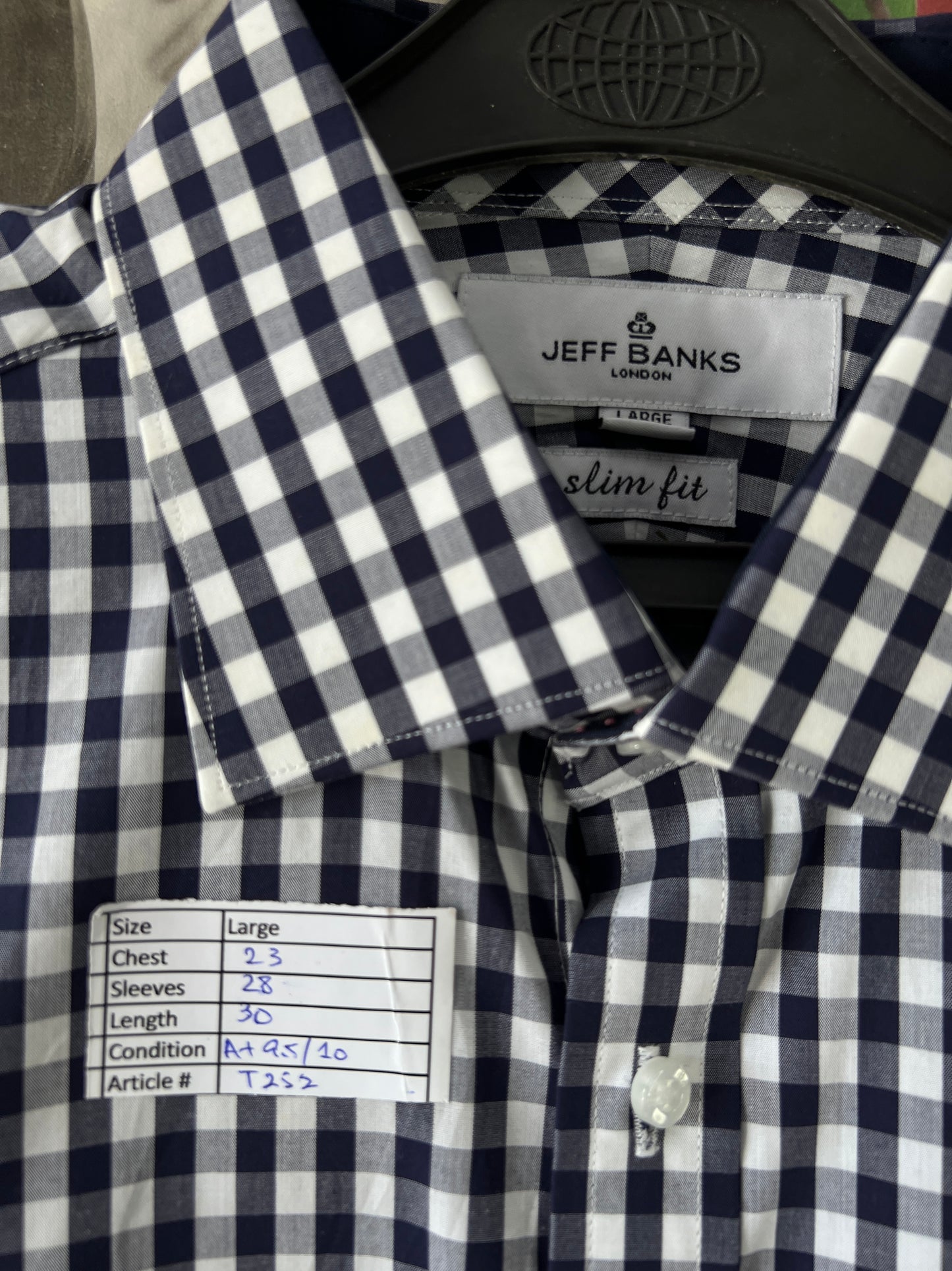 JEFF BANKS LONDON® Black & White Check – (Chest: 23)