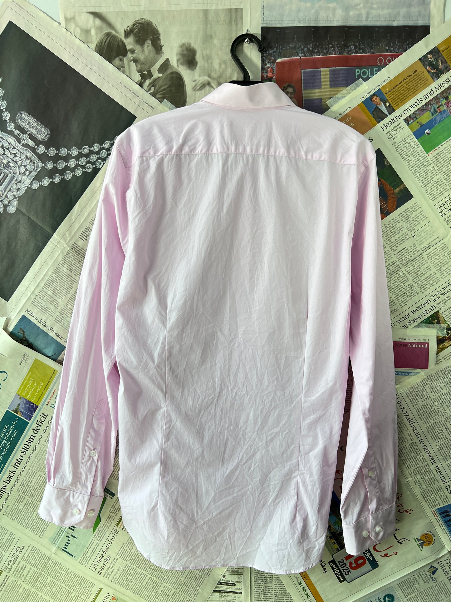 VAN HEUSEN® Peach Shirt – (Chest: 21)