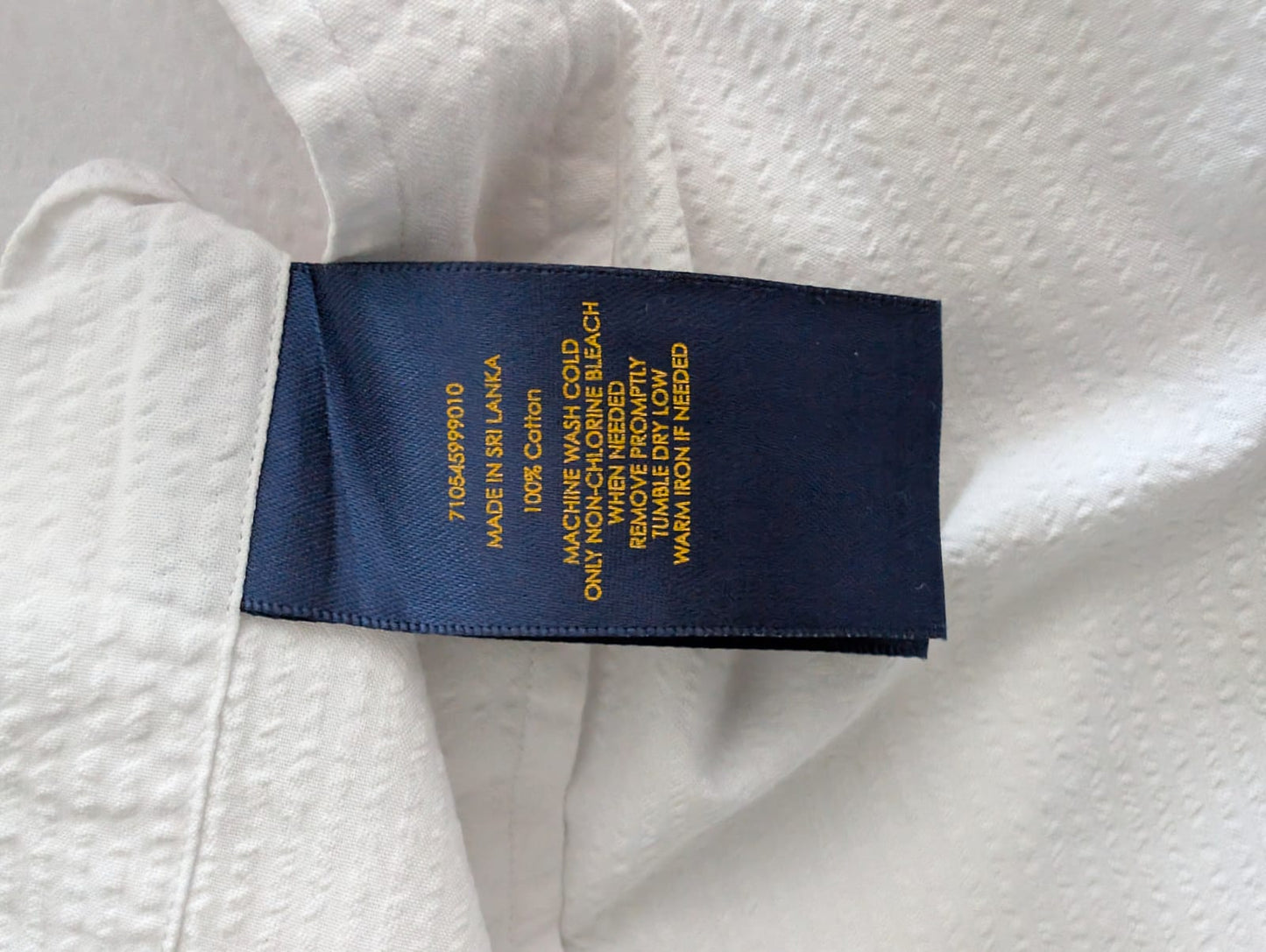 Ralph Lauren® White Seersucker Fabric – (Chest: 24.5) | 780