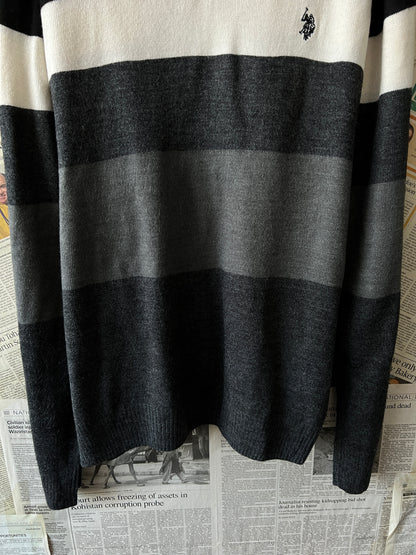 USPA® XL | Chest 25 | Black | Sweater | Acrylic | 563