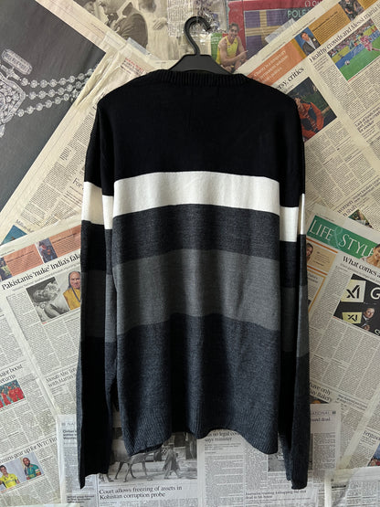 USPA® XL | Chest 25 | Black | Sweater | Acrylic | 563