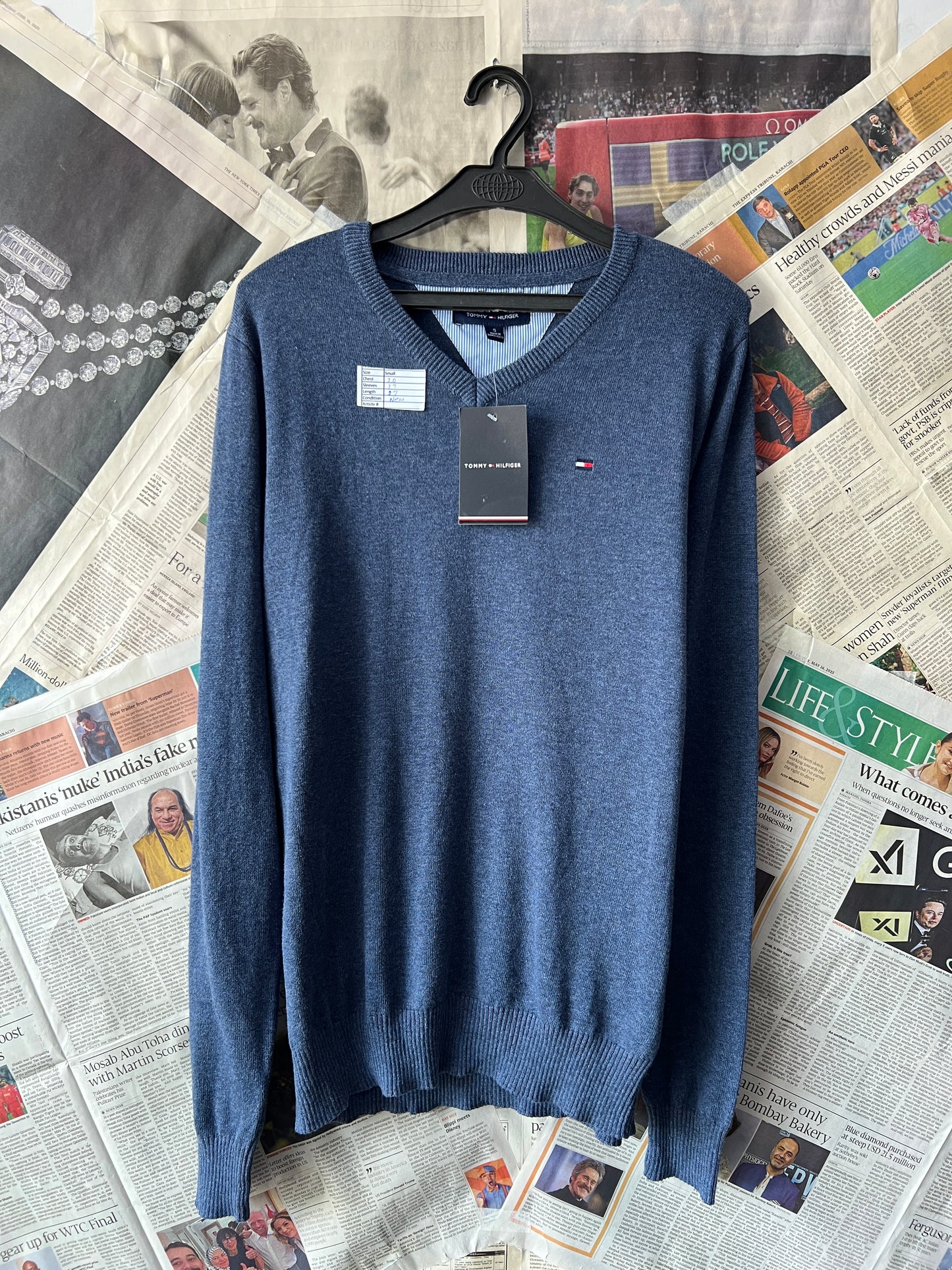 Tommy Hilfiger® Blue | Chest 20 | Small | V-Neck Sweater | Cotton