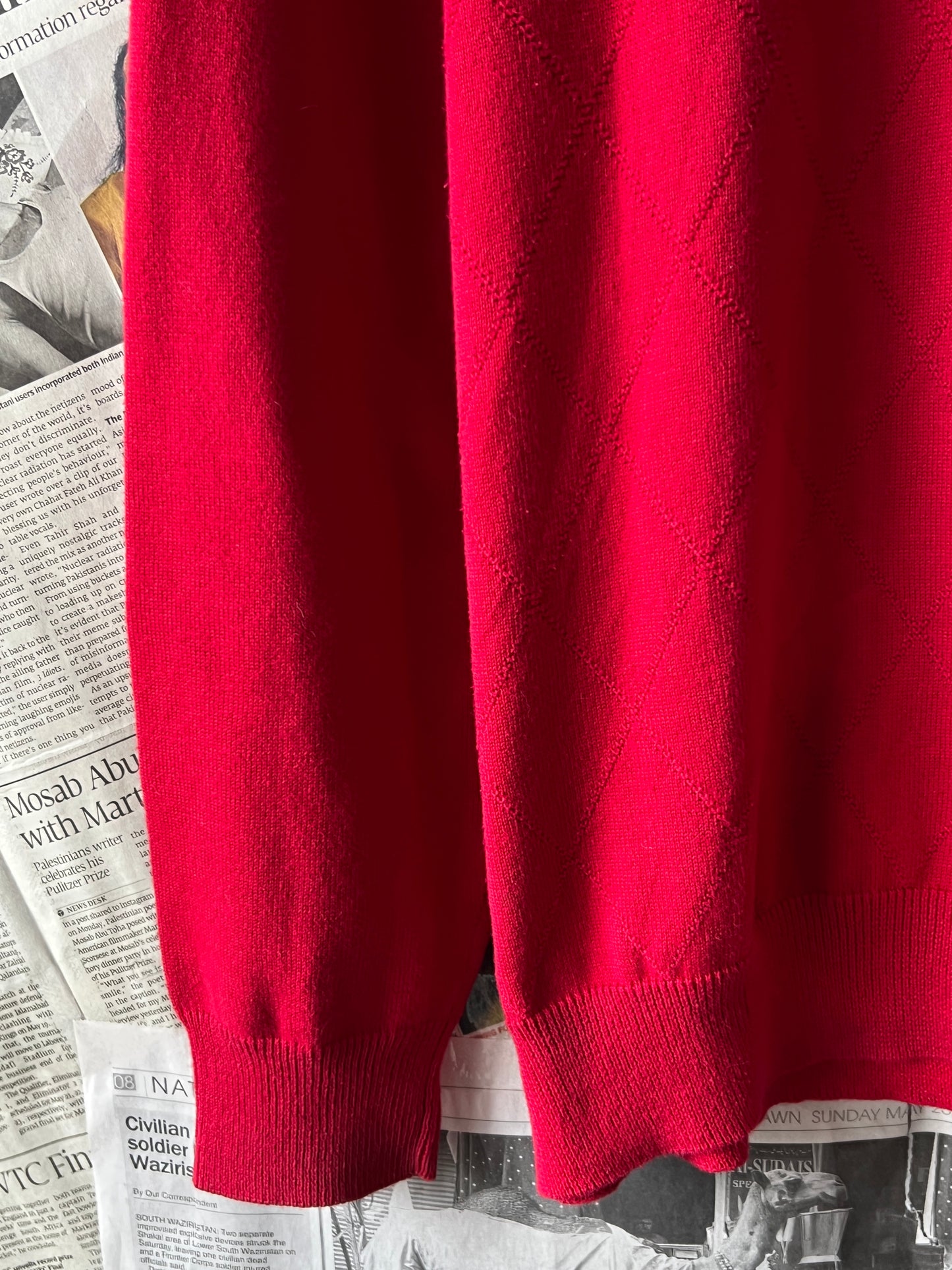 T*mmy H*lfiger® Large | Chest 23 | Red | Sweater | Cotton | 414