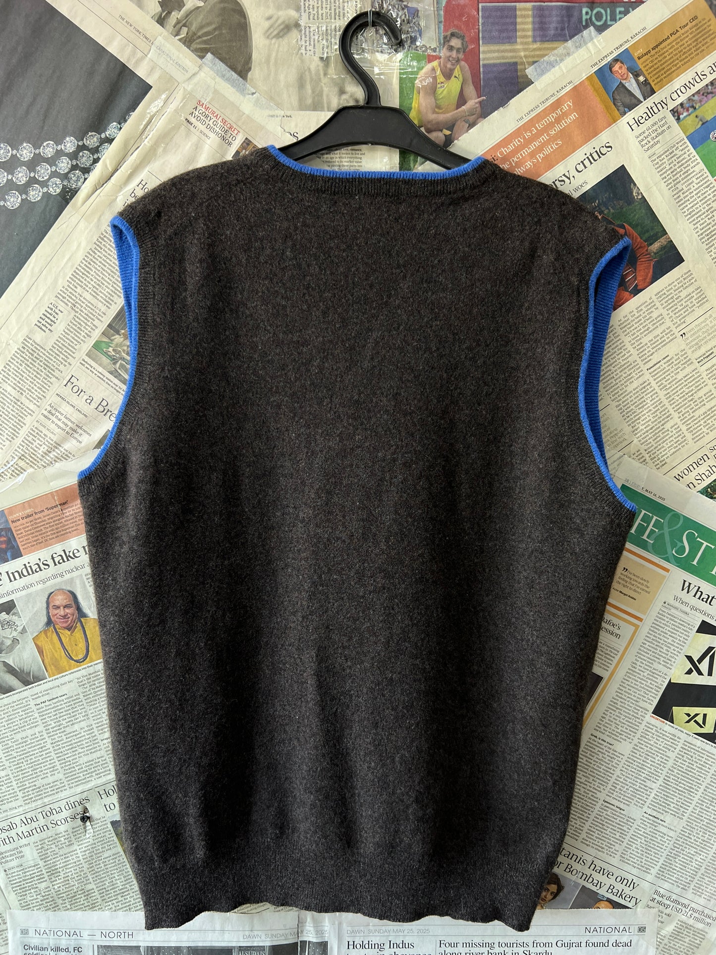 GANT® Medium | Chest 21.5 | Sweater | Wool | 572