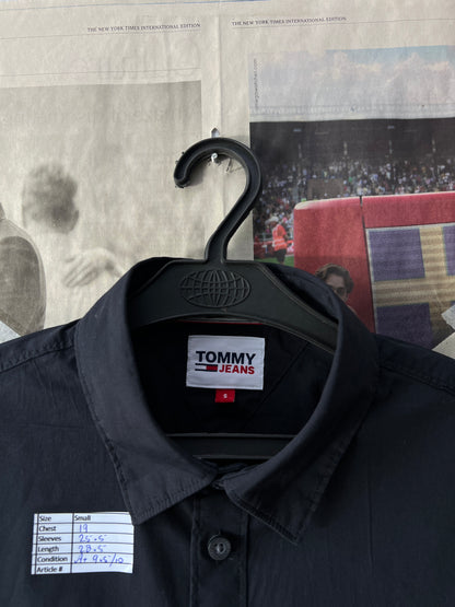 T*mmy Hilfiger® Small | Chest 19 | Black | Shirt | Cotton