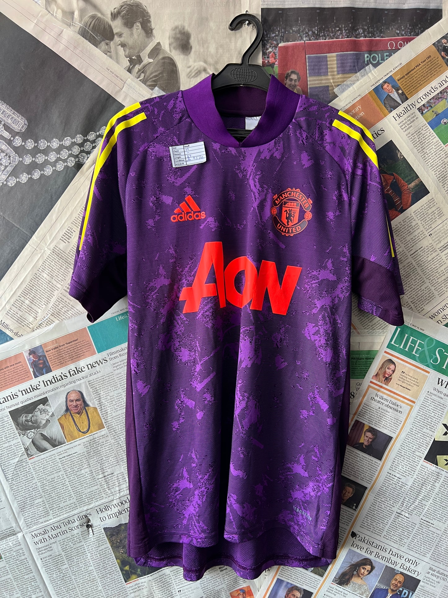Manchester United Football Club ® Purple | Chest 19 | Small | T-Shirt