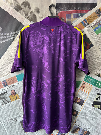 Manchester United Football Club ® Purple | Chest 19 | Small | T-Shirt