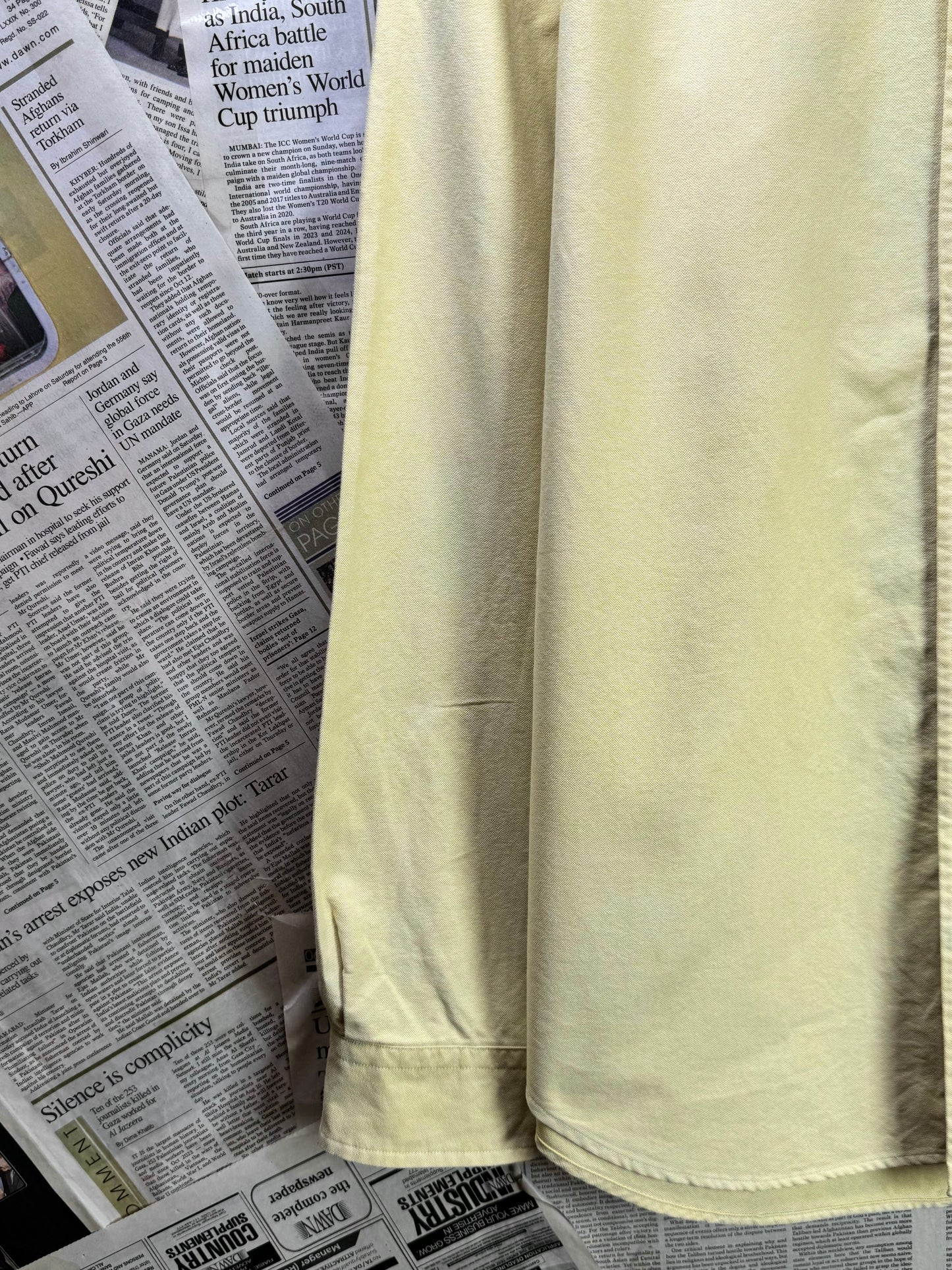 Ralph Lauren® Medium | Chest 22.5" | Canary Yellow | Oxford Shirt | Cotton | 3389