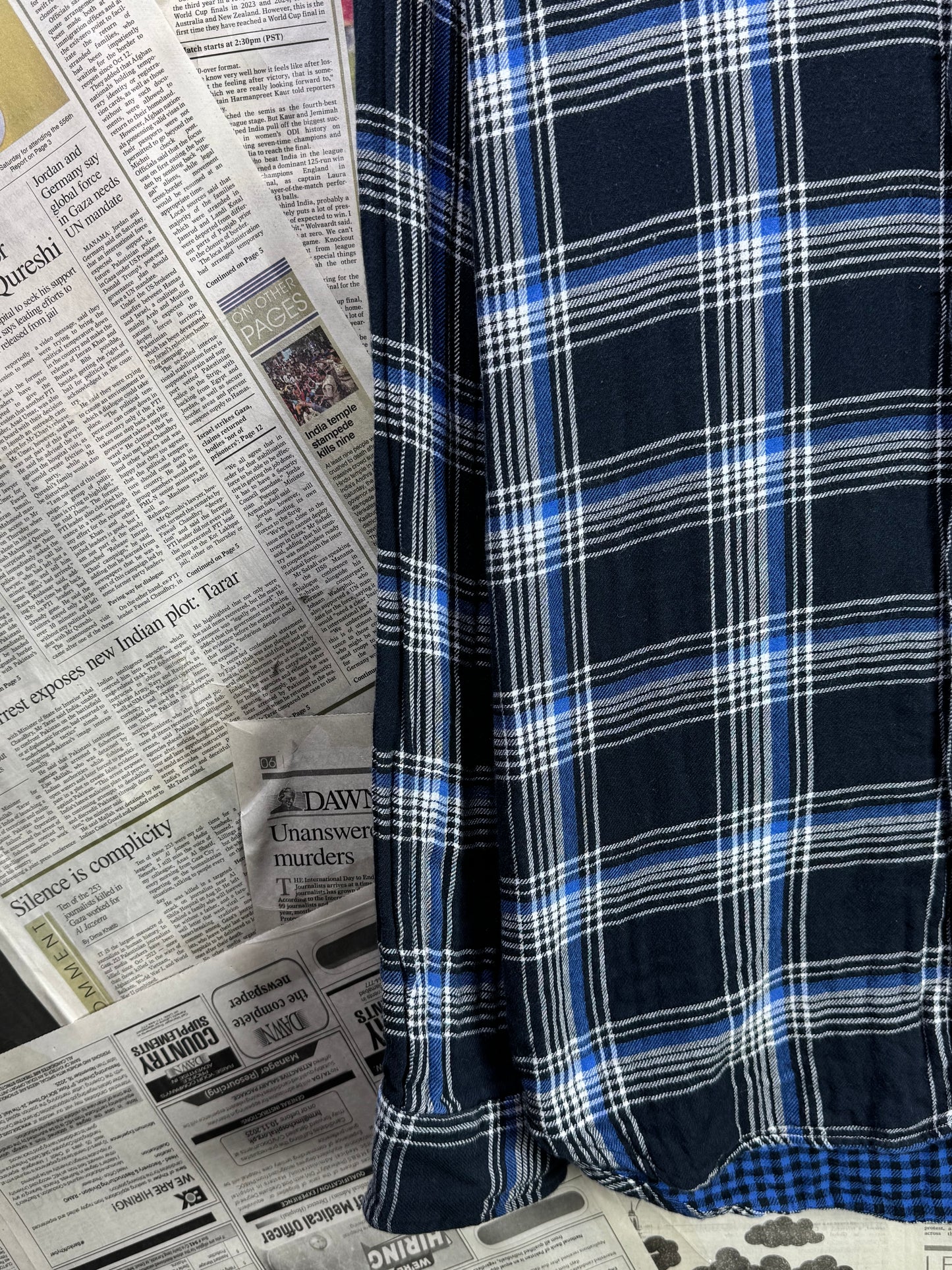 Ralph Lauren® Large | Chest 24.5 | Midnight Blue Plaid Check in Flannel Fabric | Shirt | Cotton | 3228