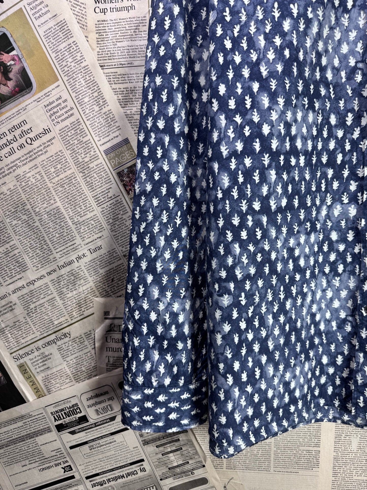 Burberry® L/XL | Chest 24.5 | Space Blue with white clouds | Shirt | Cotton | 3520