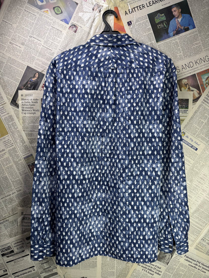 Burberry® L/XL | Chest 24.5 | Space Blue with white clouds | Shirt | Cotton | 3520