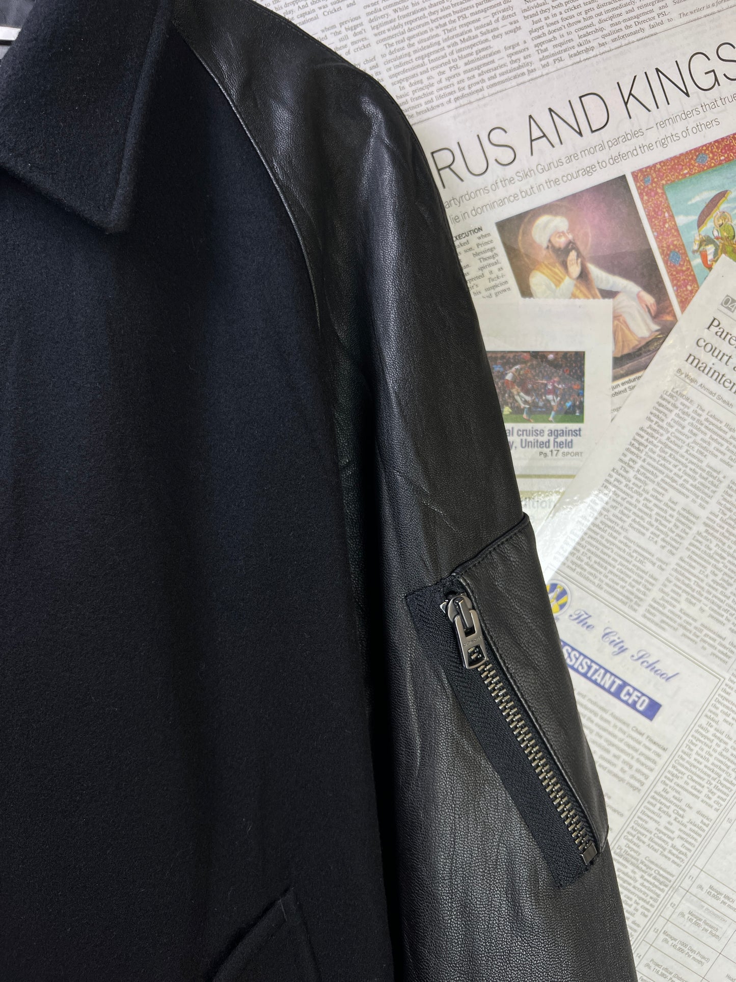 COACH® Medium | Chest 22 | Black | Varsity Jacket | Body 100% Wool & Sleeves 100% Goat Leather | 2128