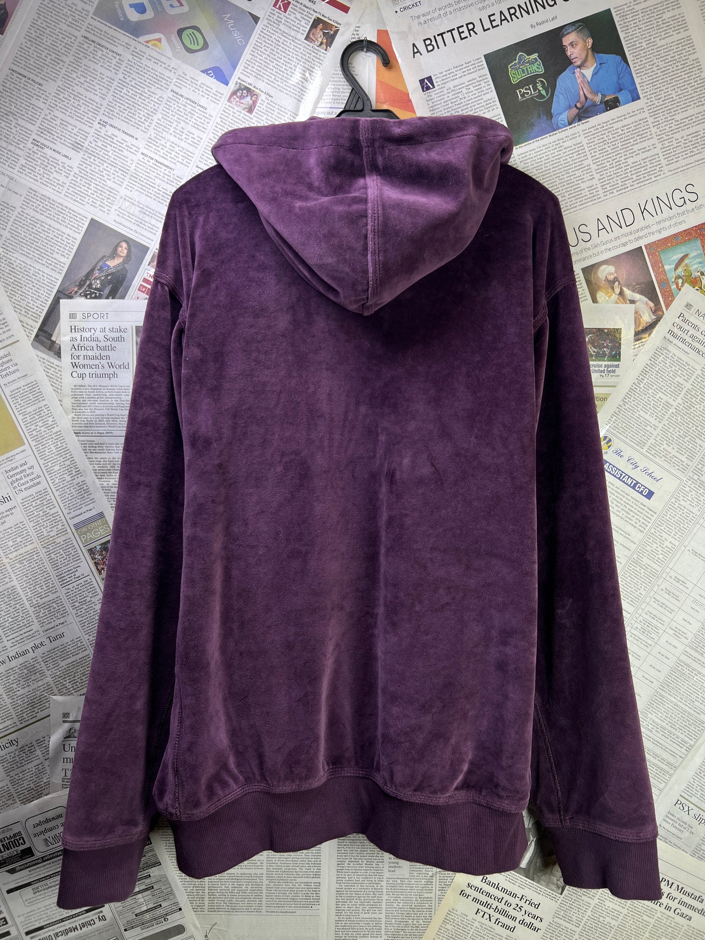 Carh*rtt® XL | Chest 25 | Deep Purple | WIP United Script Hoodie | Cotton-Poly | 2130