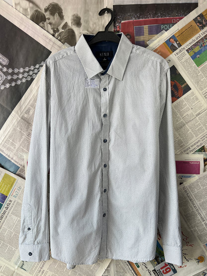 KENJI® White White with Blue Geometry – (Chest: 22)