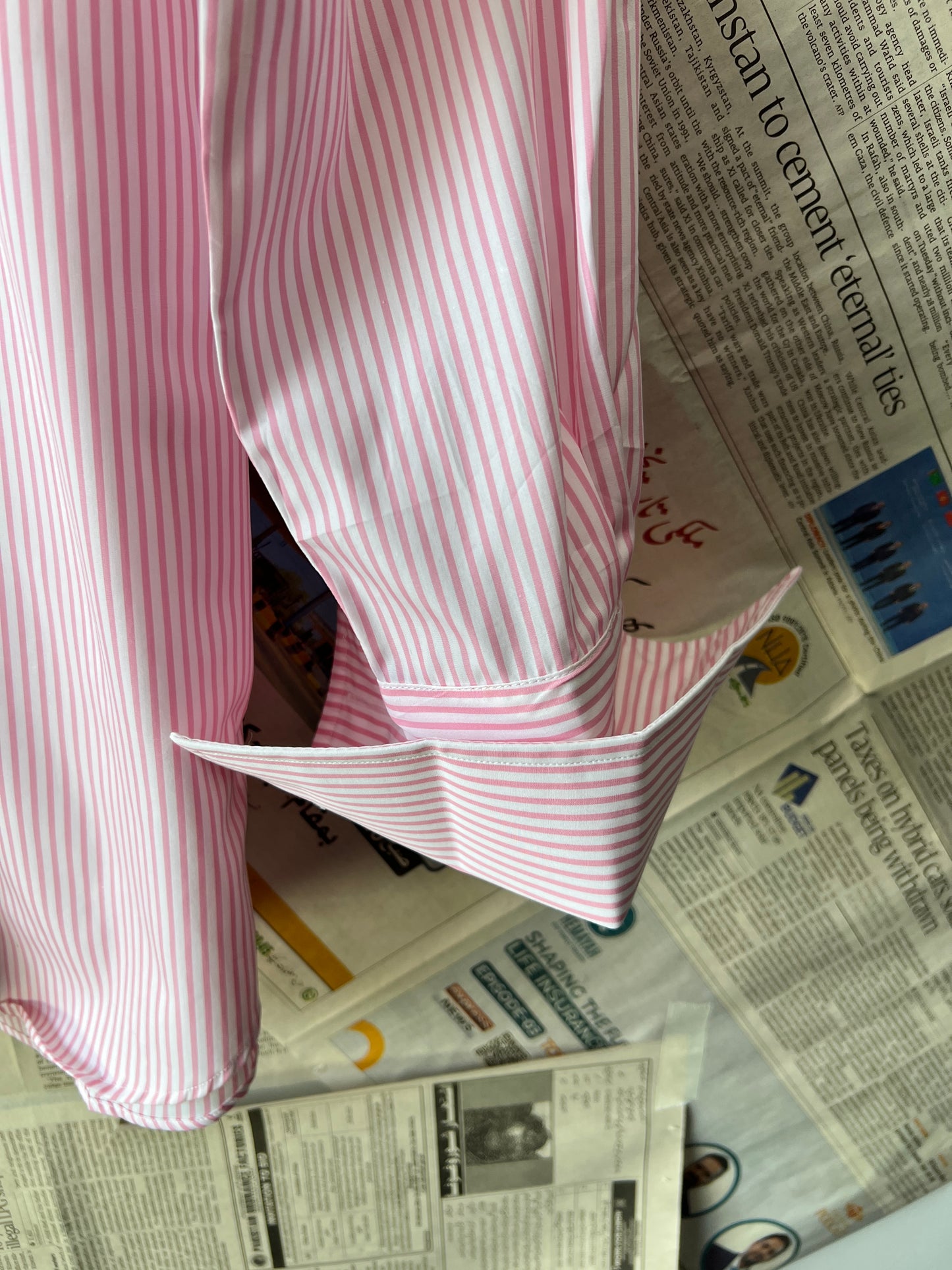 AUSTIN BROTHERS® Pink & White Stripes – (Chest: 22.5)