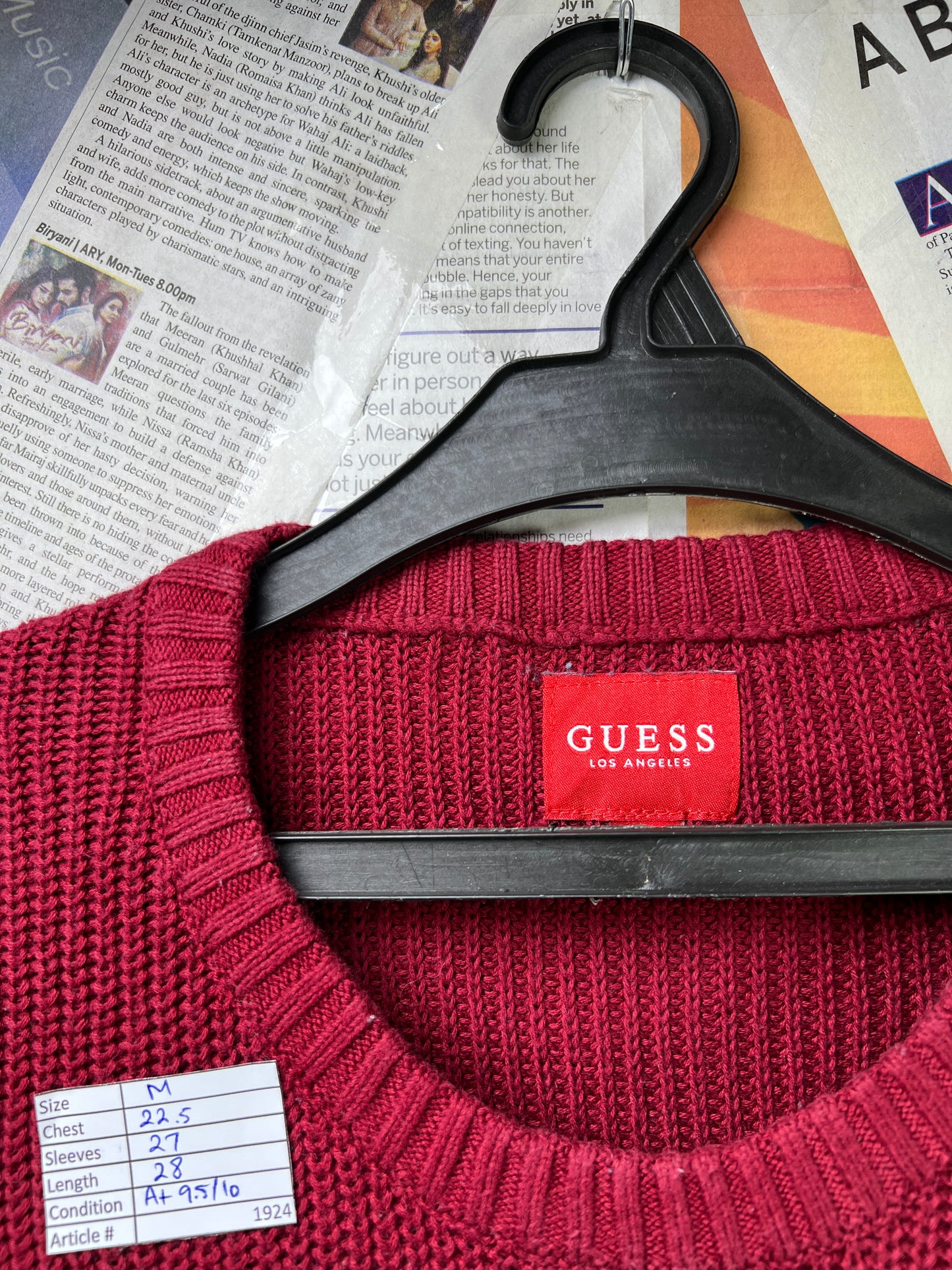 Guess® Medium | Chest 22.5 | Red & Black | Sweater | Cotton | 1924